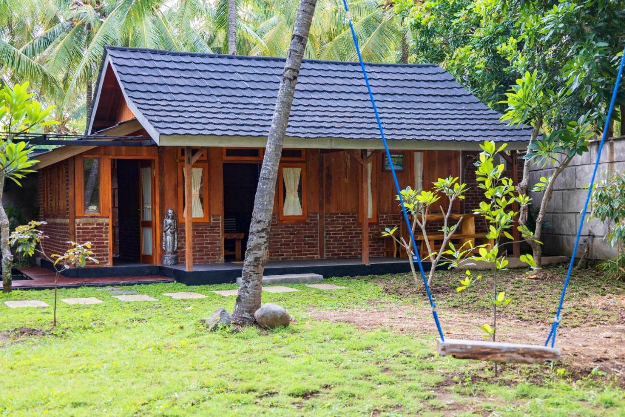 Tahlia'S Villa Sorongjukung Esterno foto