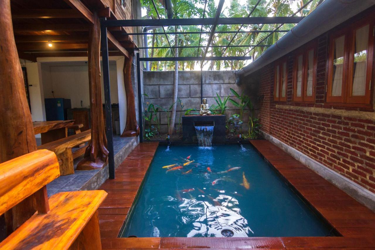 Tahlia'S Villa Sorongjukung Esterno foto
