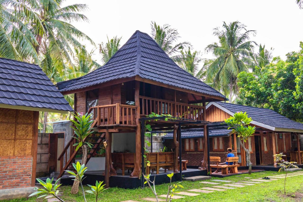 Tahlia'S Villa Sorongjukung Esterno foto