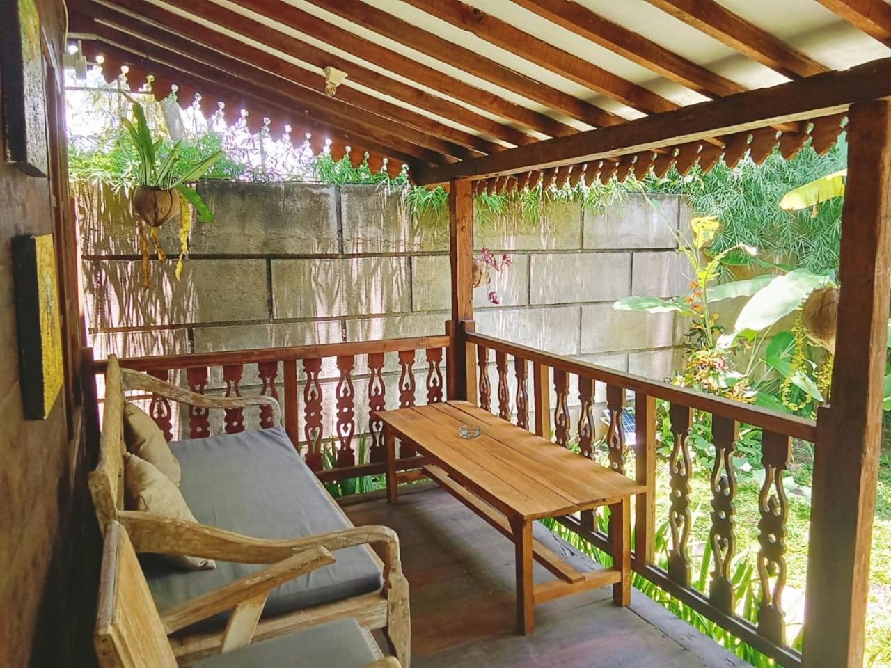 Tahlia'S Villa Sorongjukung Esterno foto