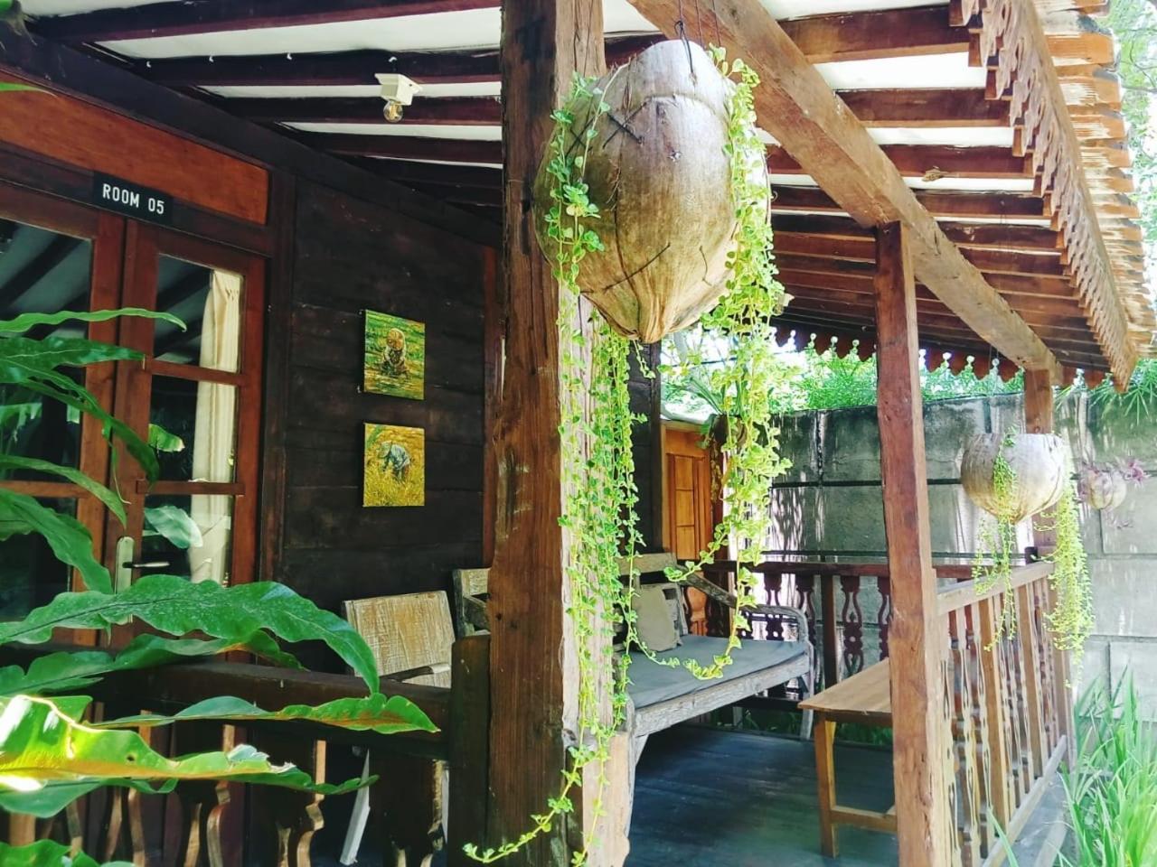 Tahlia'S Villa Sorongjukung Esterno foto