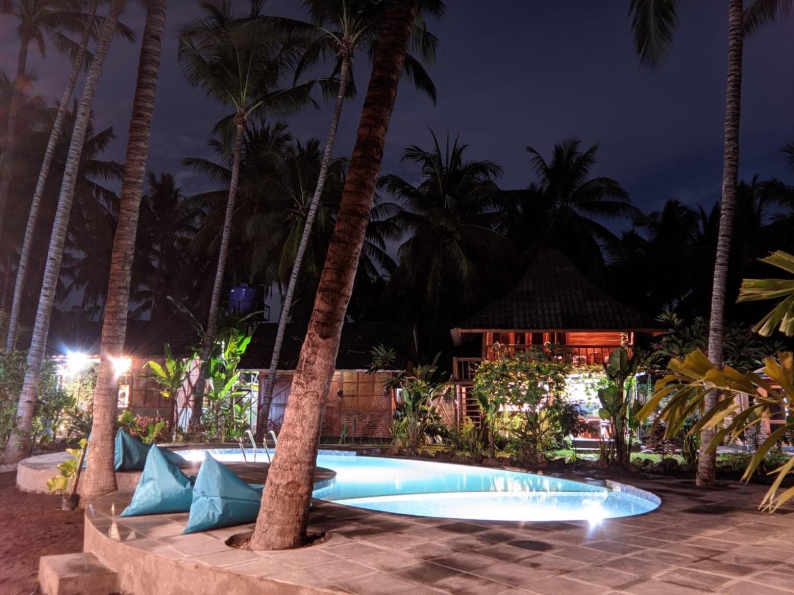 Tahlia'S Villa Sorongjukung Esterno foto