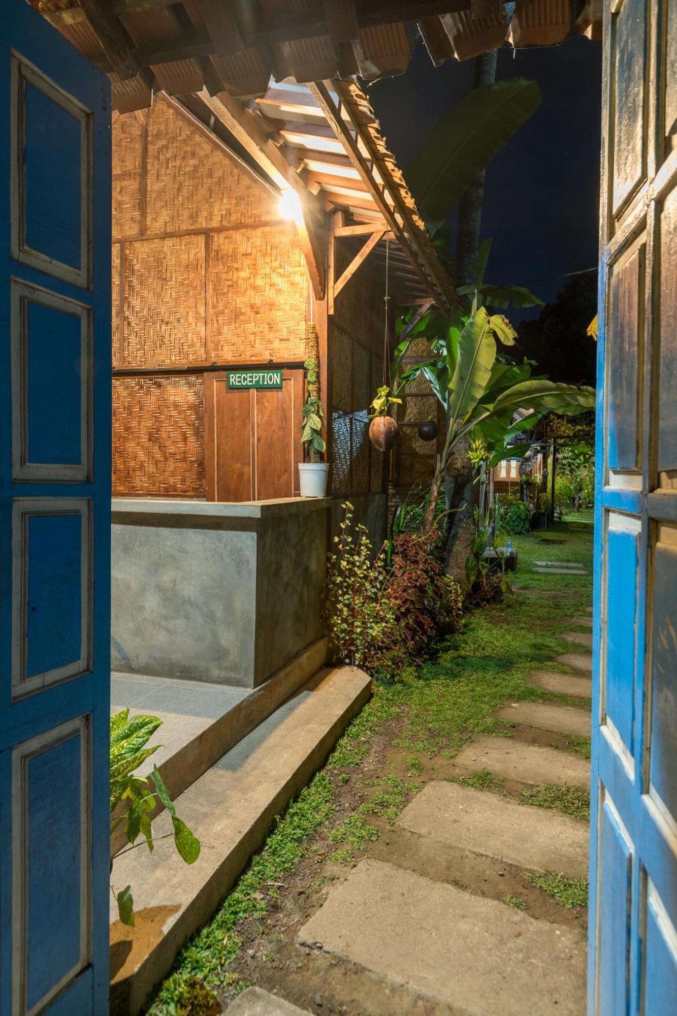 Tahlia'S Villa Sorongjukung Esterno foto