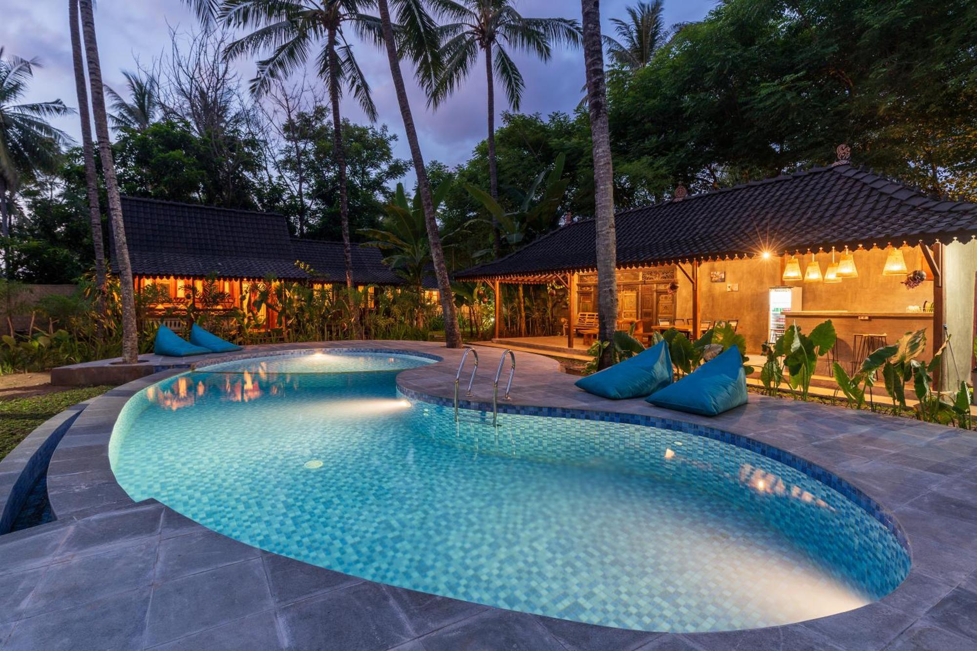 Tahlia'S Villa Sorongjukung Esterno foto