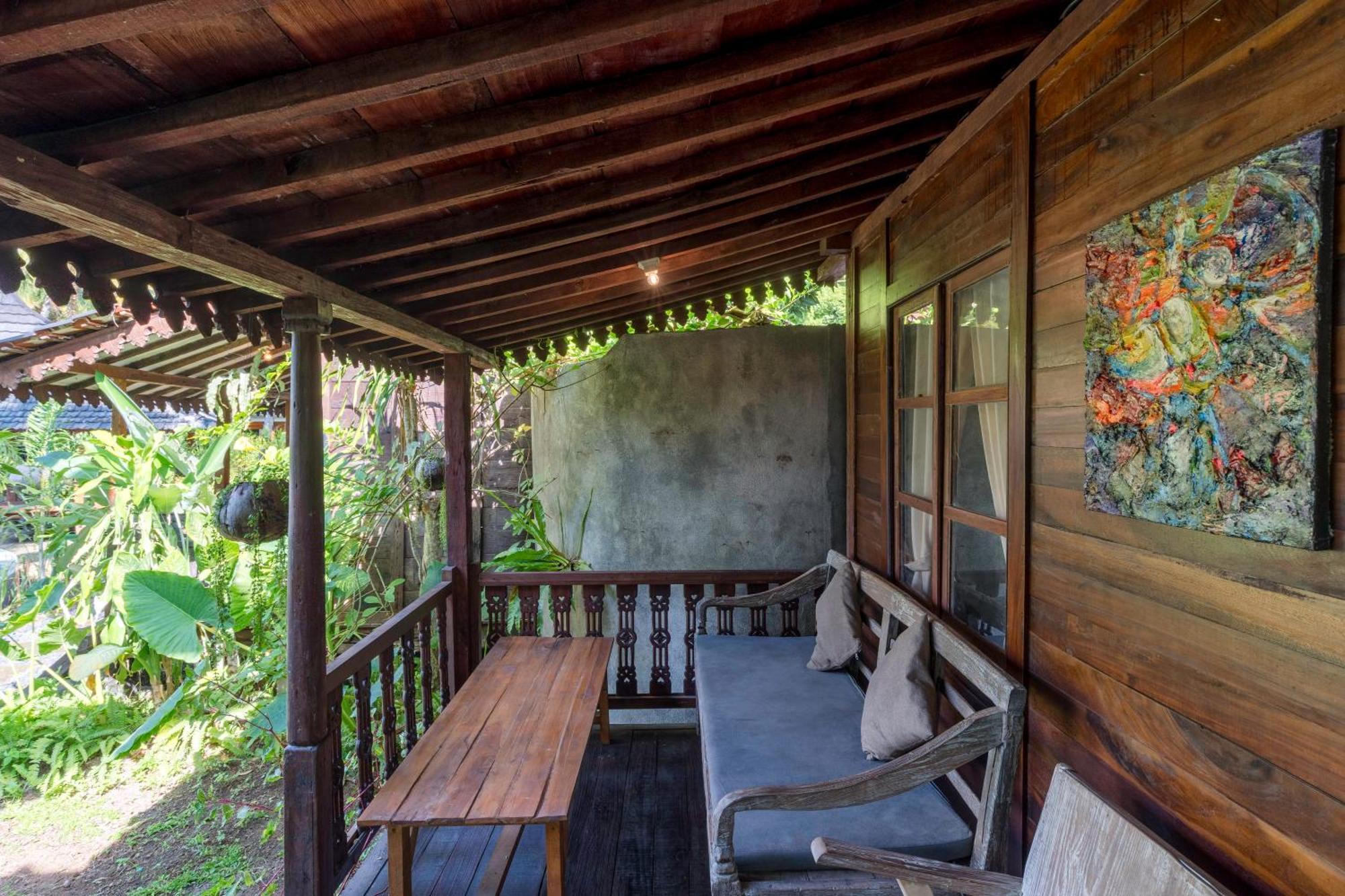 Tahlia'S Villa Sorongjukung Esterno foto