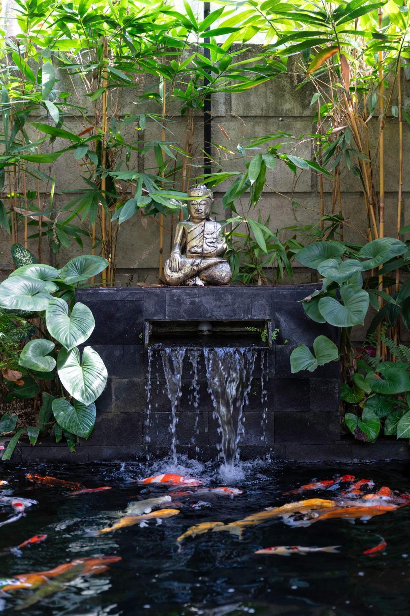 Tahlia'S Villa Sorongjukung Esterno foto