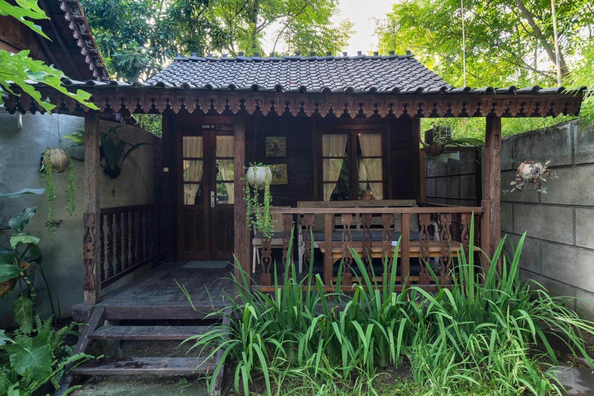 Tahlia'S Villa Sorongjukung Esterno foto