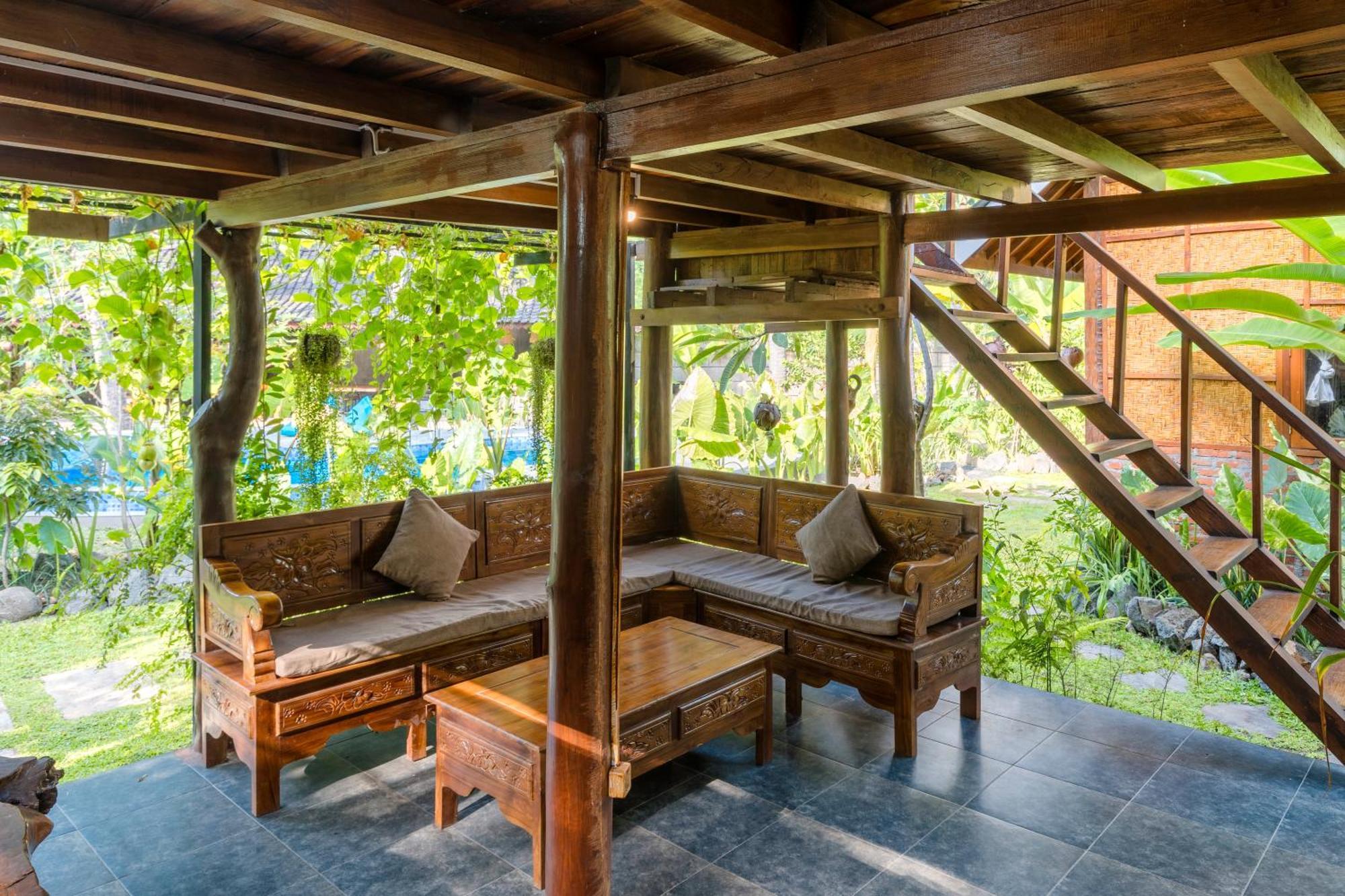 Tahlia'S Villa Sorongjukung Esterno foto